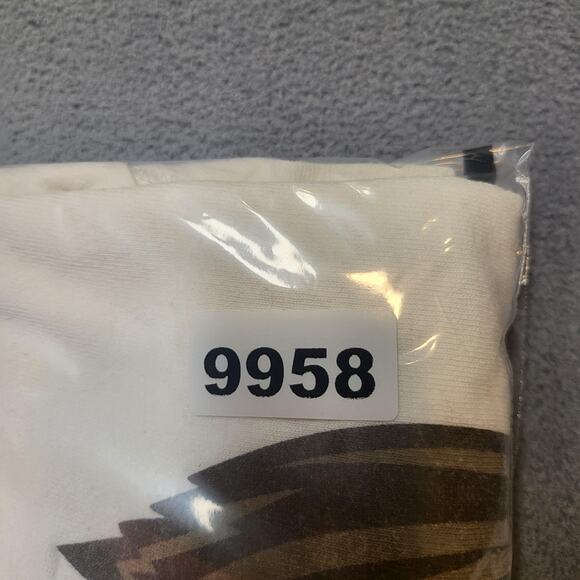 Hooters Shirt Mens XL White Naples FL Restaurant Tee T-Shirt Owl Graphic Casual - Picture 7 of 7